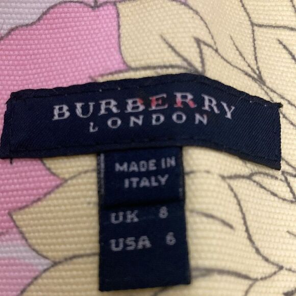 NWOT Burberry London Womens’ Floral Cotton Mini Skirt. Made in Italy. Size 6. - Picture 9 of 11